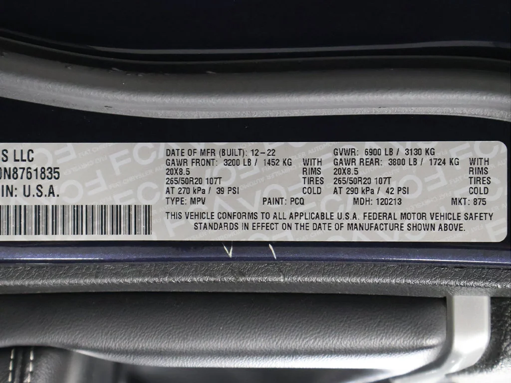 Used 2022 Midnight Jeep 4xe image 70