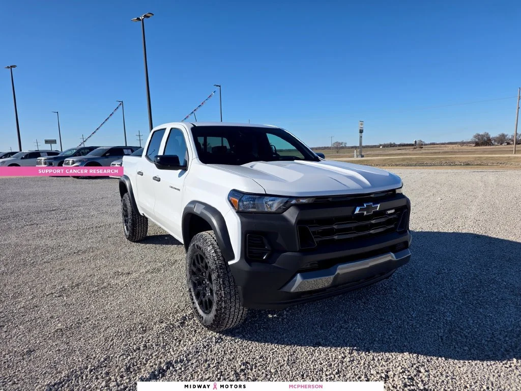 New 2026 Chevrolet Colorado Trail Boss Crew Cab in McPherson