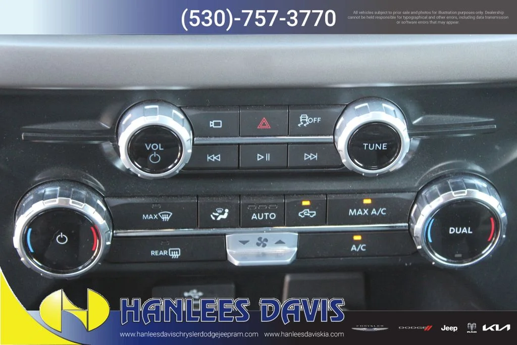 Used 2025 Black Ford XLT image 20