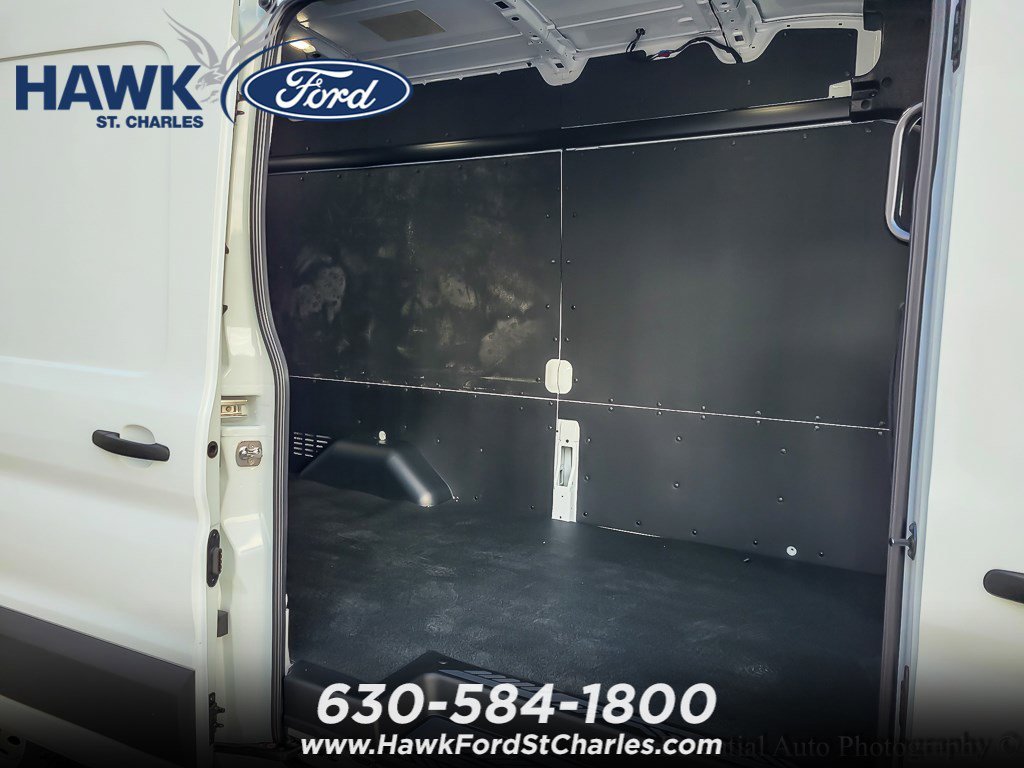 New 2026 Oxford White Ford Cargo Van image 9