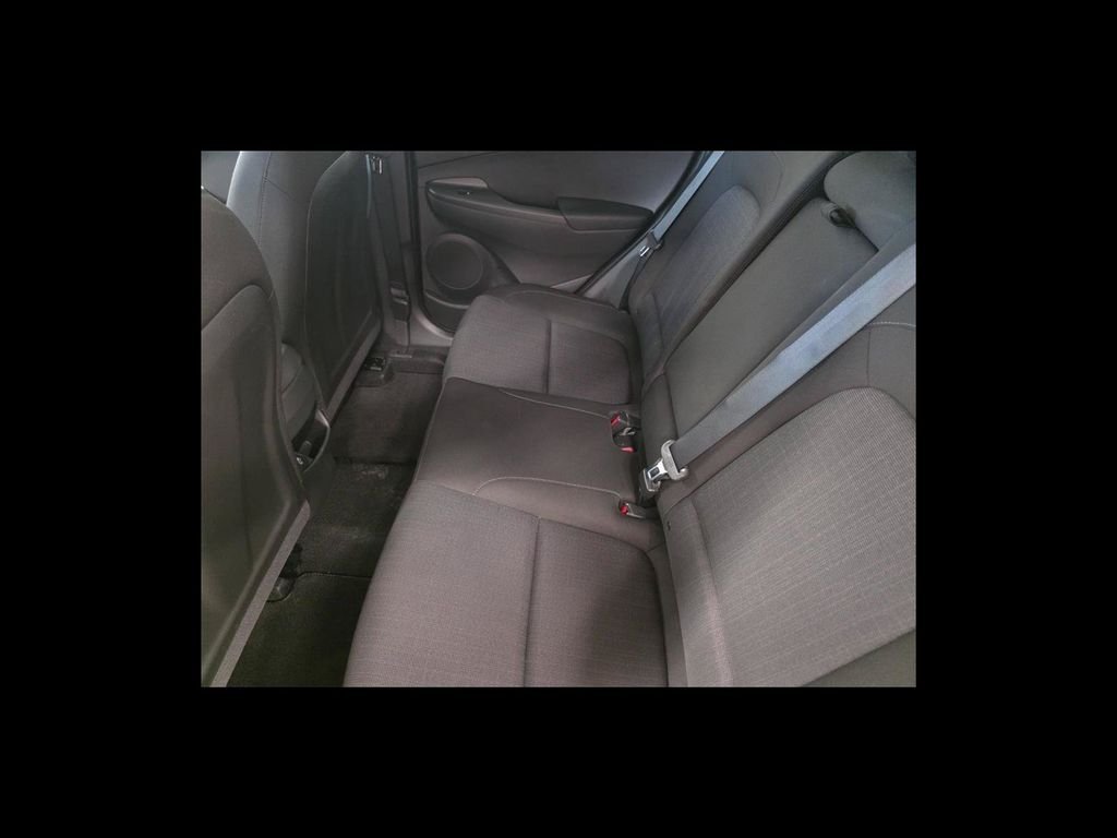 Used 2023 Red Hyundai SEL image 17