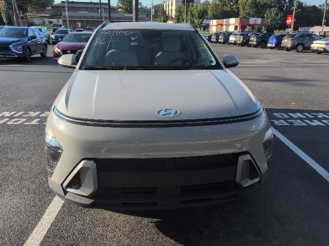Used 2025 Gray Hyundai SEL image 2