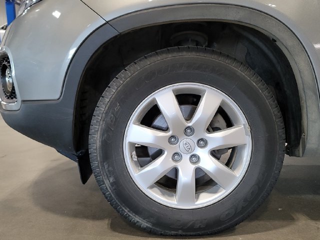 Used 2011 Titanium Silver Kia LX image 13