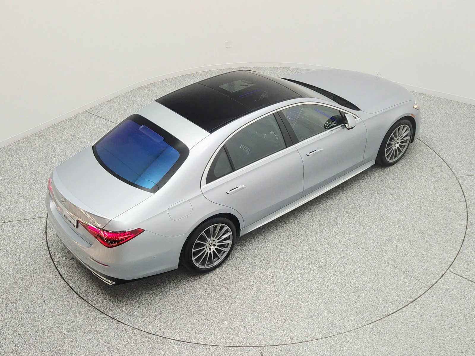 Certified Used 2022 Cirrus Silver Mercedes-Benz S 580 4MATIC® Sedan image 27