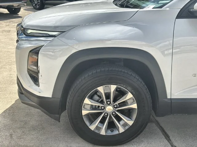 Certified Used 2025 Summit White Chevrolet LT image 32