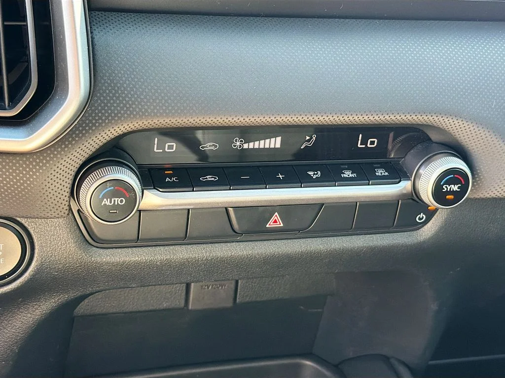 Used 2024 Pearl Mazda 2.5 S Select Package image 12