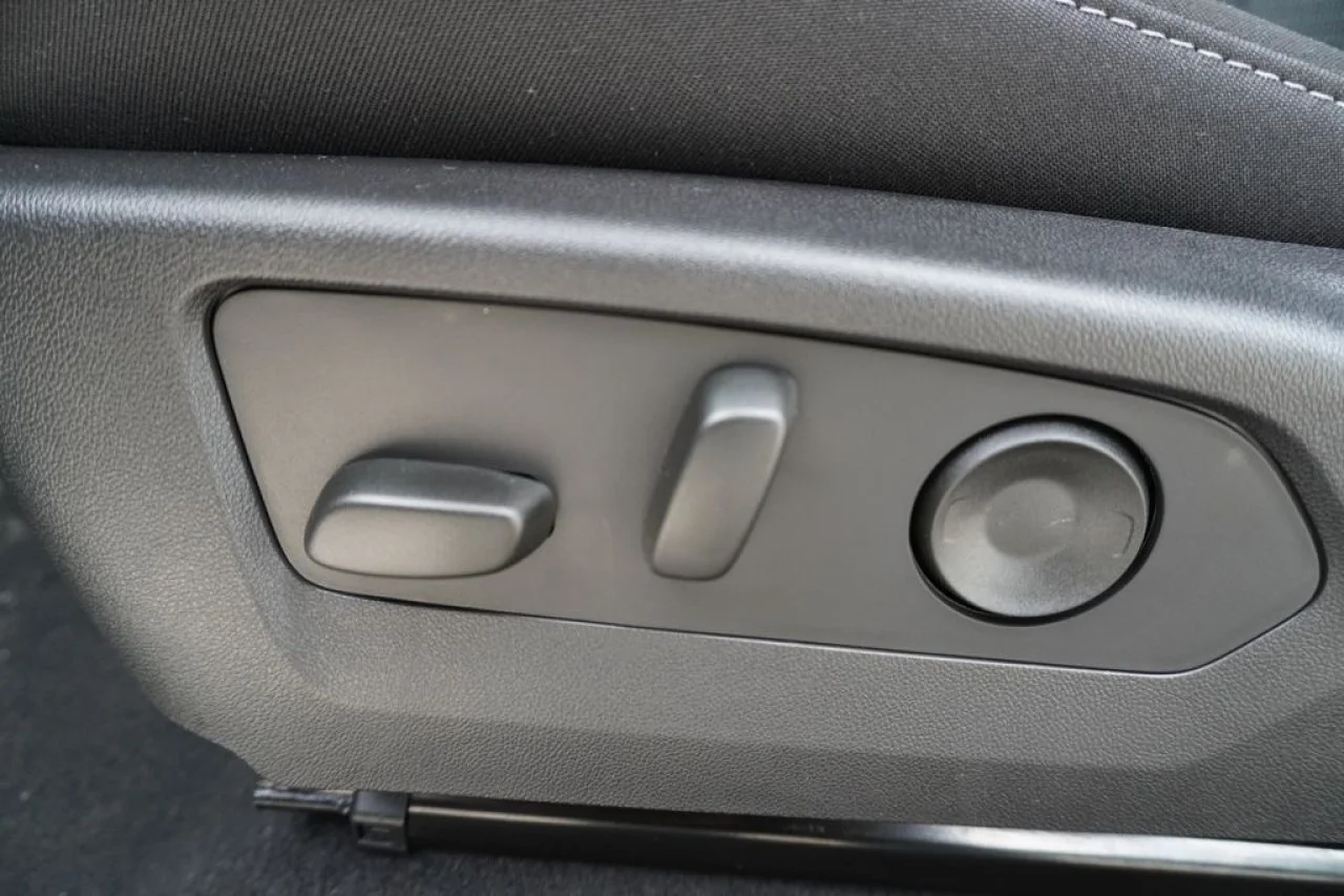 2026 Chevrolet Colorado LT - Photo 21