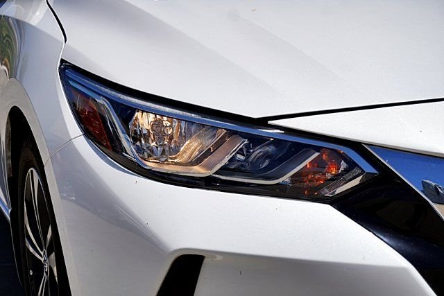 Used 2023 White Nissan SV image 10