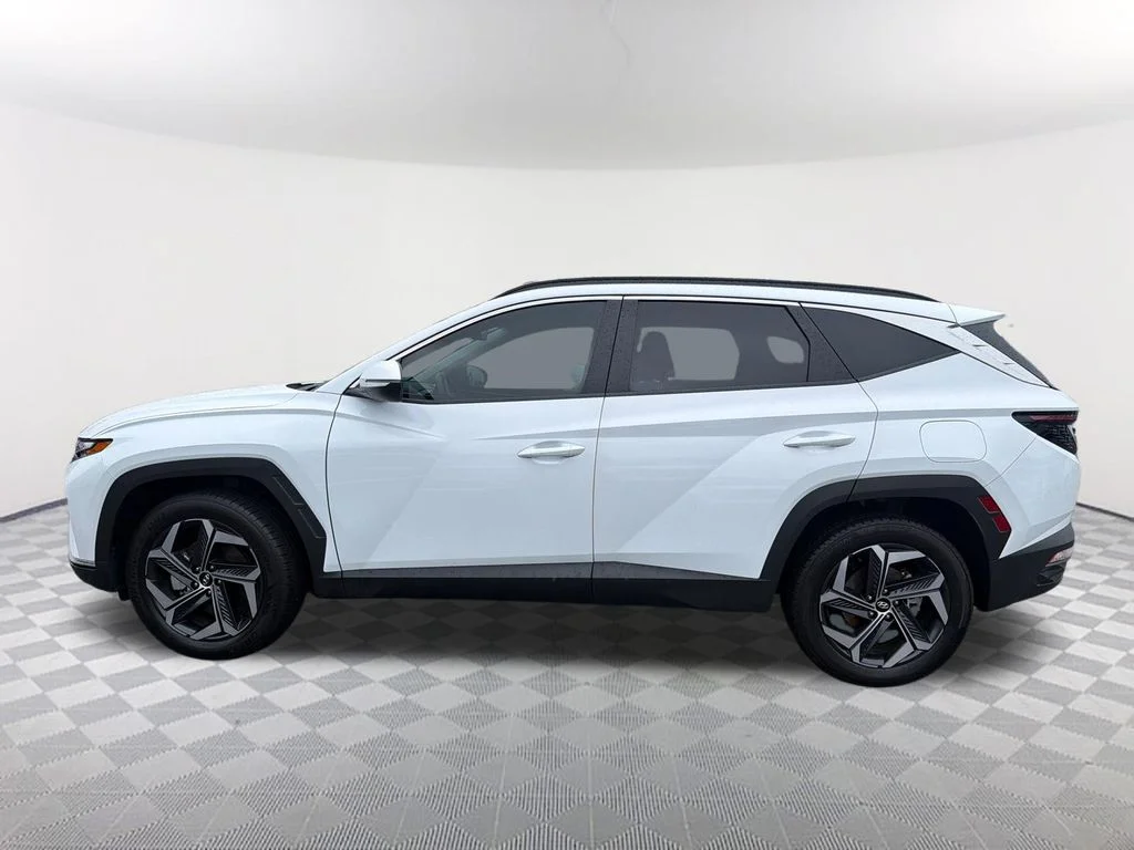 Used 2023 White Hyundai SEL Convenience image 8