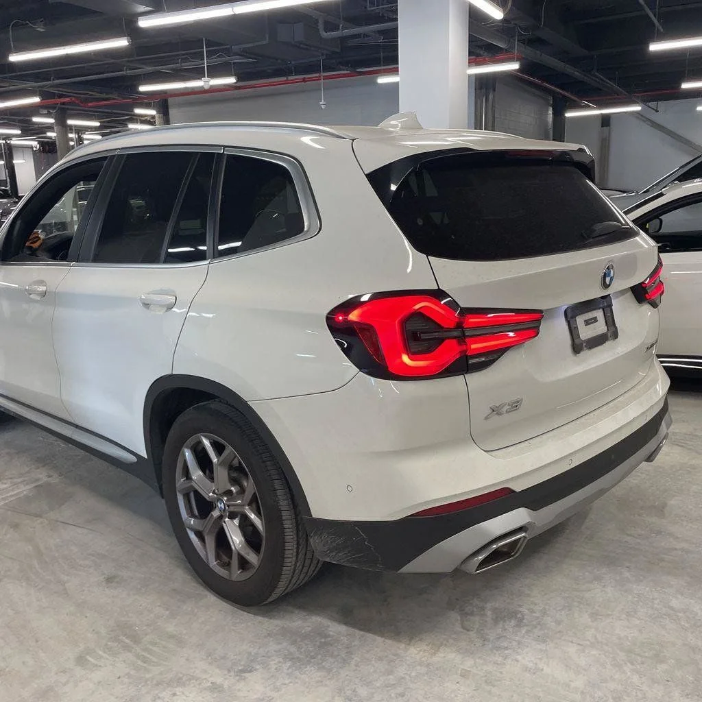 Used 2024 White BMW xDrive30i image 2