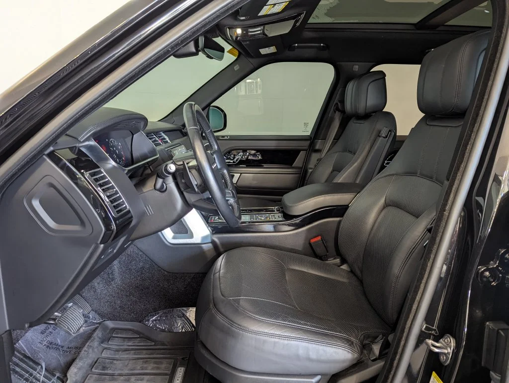 Certified Used 2019 Black Land Rover 5.0L V8 Supercharged image 4