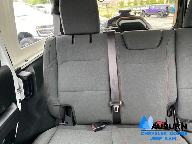 Used 2024 White Jeep Rubicon image 19