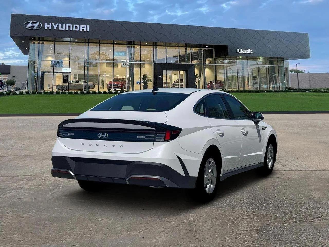 New 2026 Serenity White Pearl Hyundai SE image 7