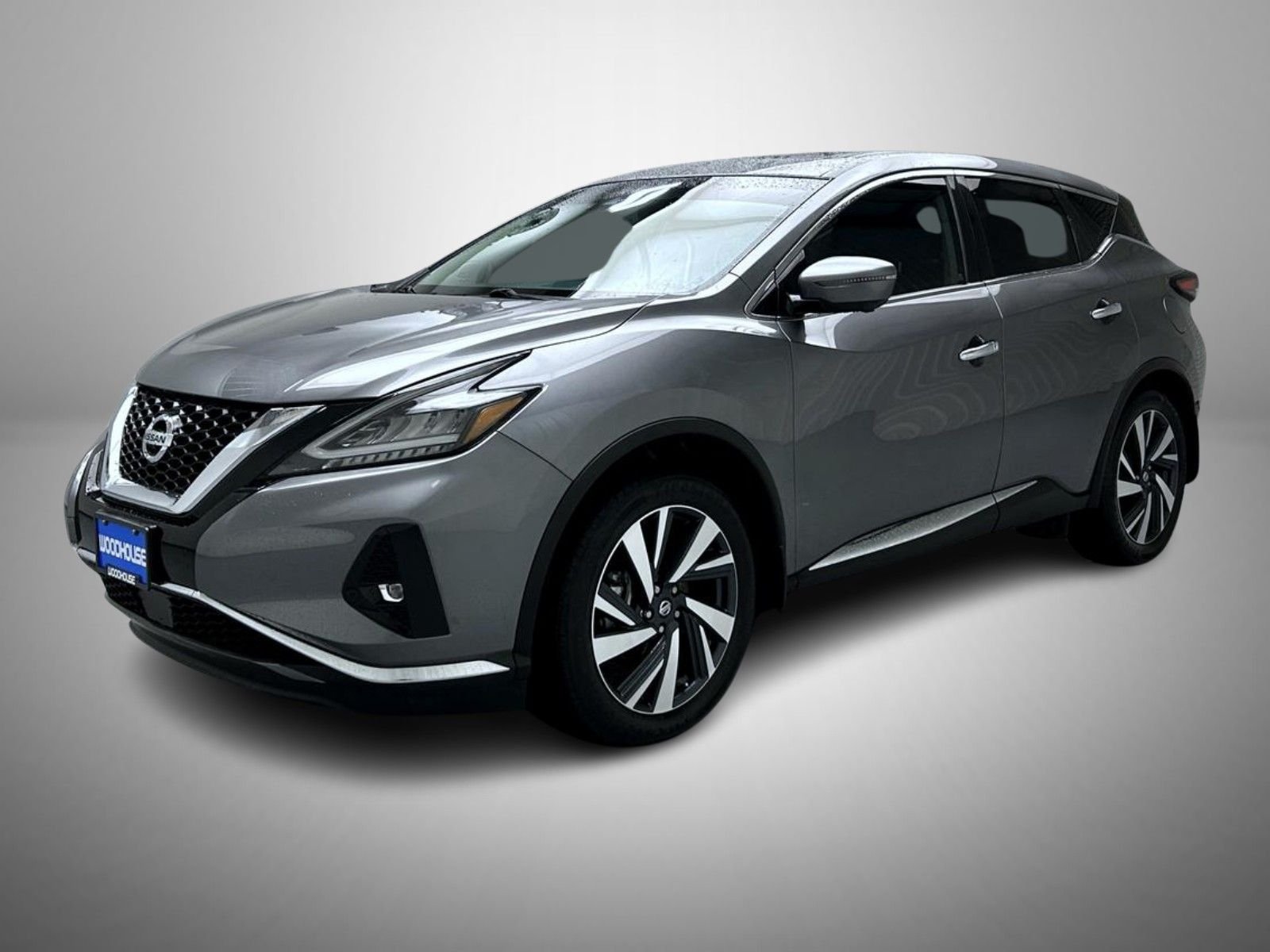Used 2022 Gray Nissan SL image 1