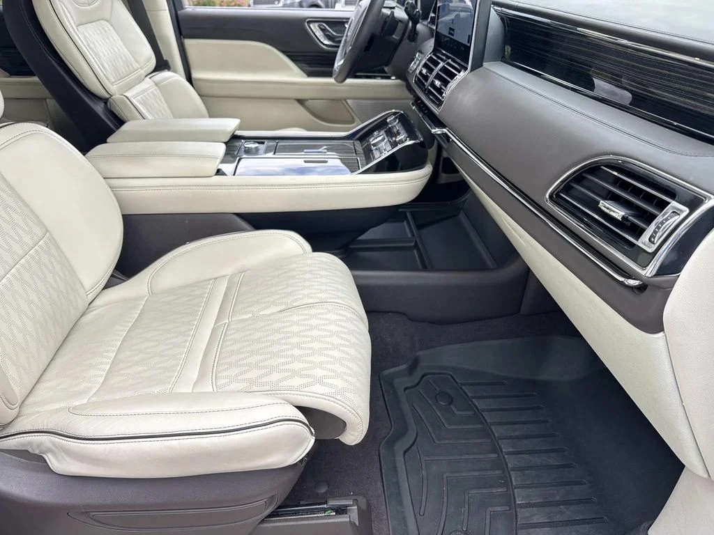 2022 Lincoln Navigator Black Label - Photo 8