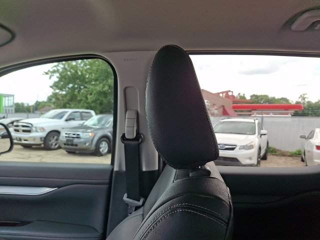 Used 2024 Gray Ford Lariat image 17