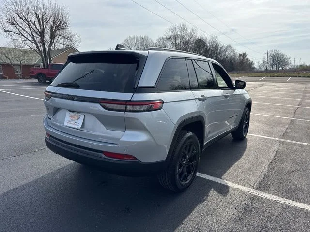 New 2026 Silver Zynith Jeep Altitude image 7