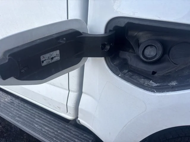 Used 2022 Summit White GMC Elevation image 36