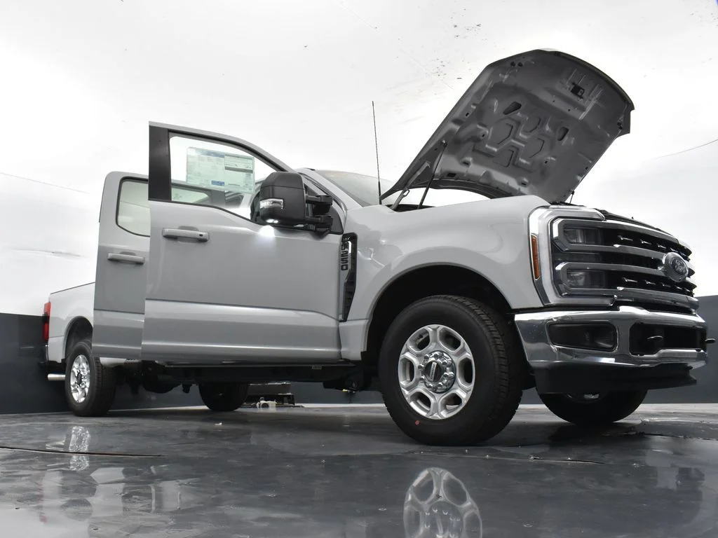 New 2026 White Ford XLT image 35
