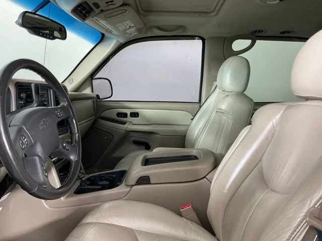Used 2003 White Chevrolet LT image 10
