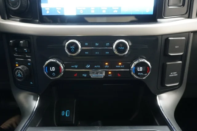 Used 2021 SILVER Ford XLT image 32
