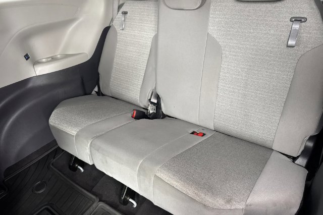 Certified Used 2022 Silver Toyota LE image 19
