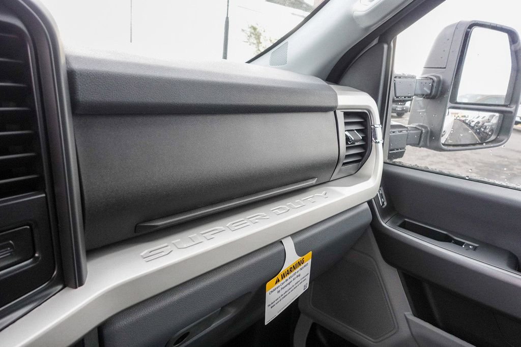 New 2026 Oxford White Ford F-250® XLT image 26