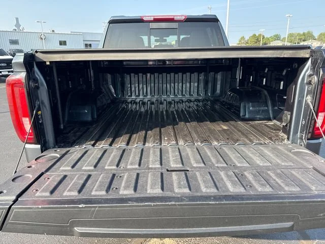 Used 2019 DARK SKY METALLIC GMC SLT image 27