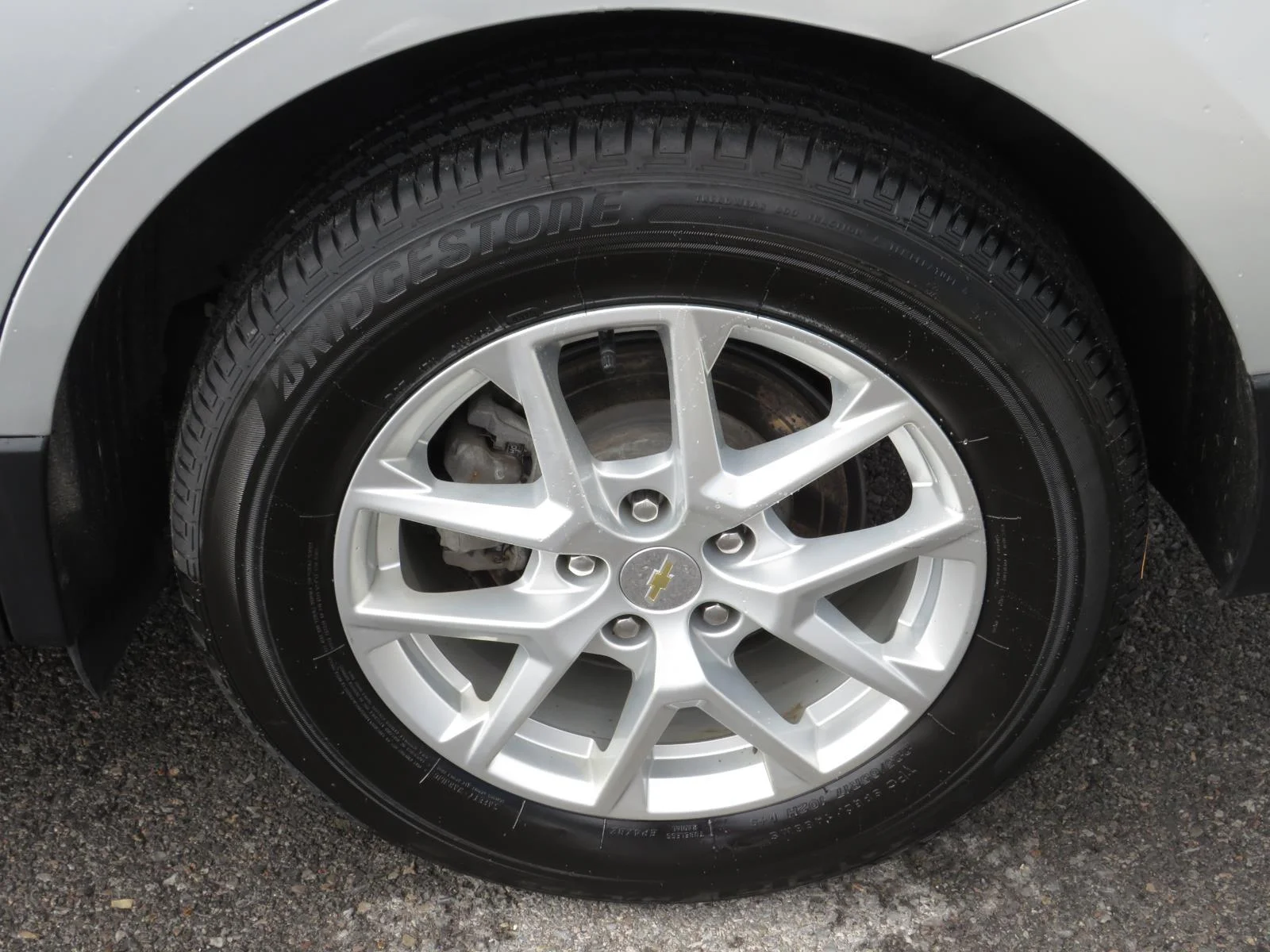 Used 2022 Silver Ice Metallic Chevrolet LT image 15