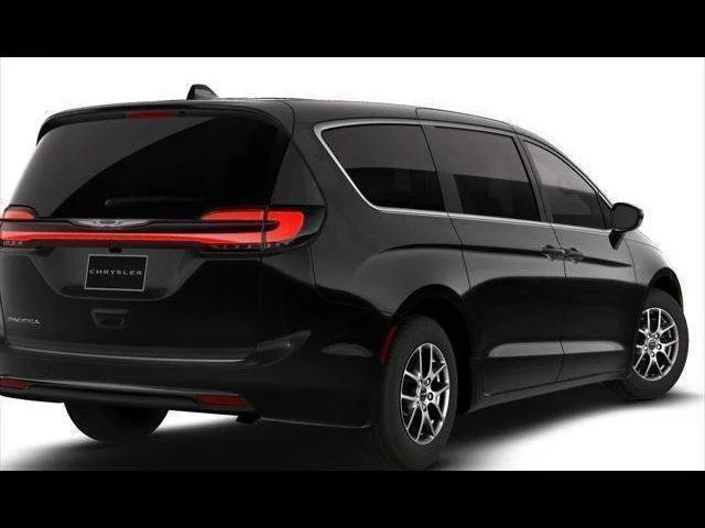 New 2026 Diamond Black Crystal Pearl-Coat Exterior Paint Chrysler Select image 2