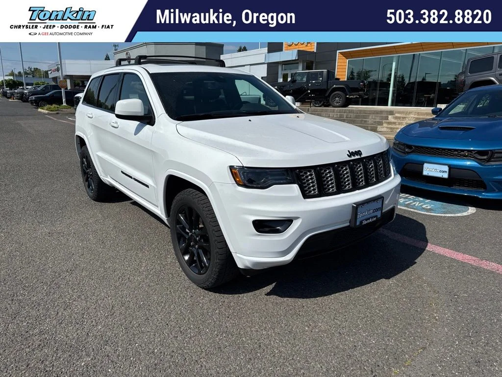 2022 Jeep Grand Cherokee Laredo X 4WD's photo