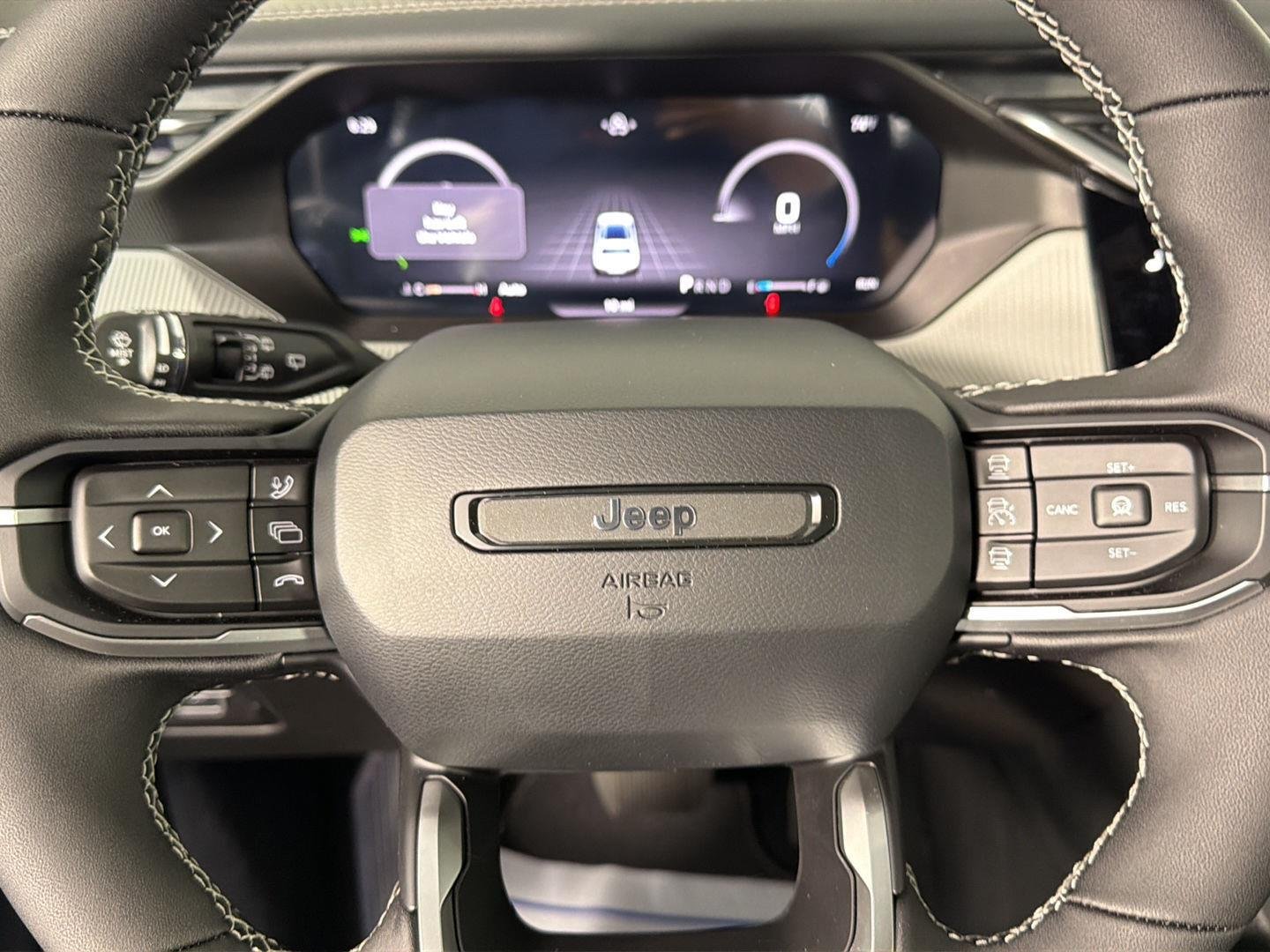 New 2026 Sting-Gray Clear-Coat Exterior Paint Jeep Laredo image 13