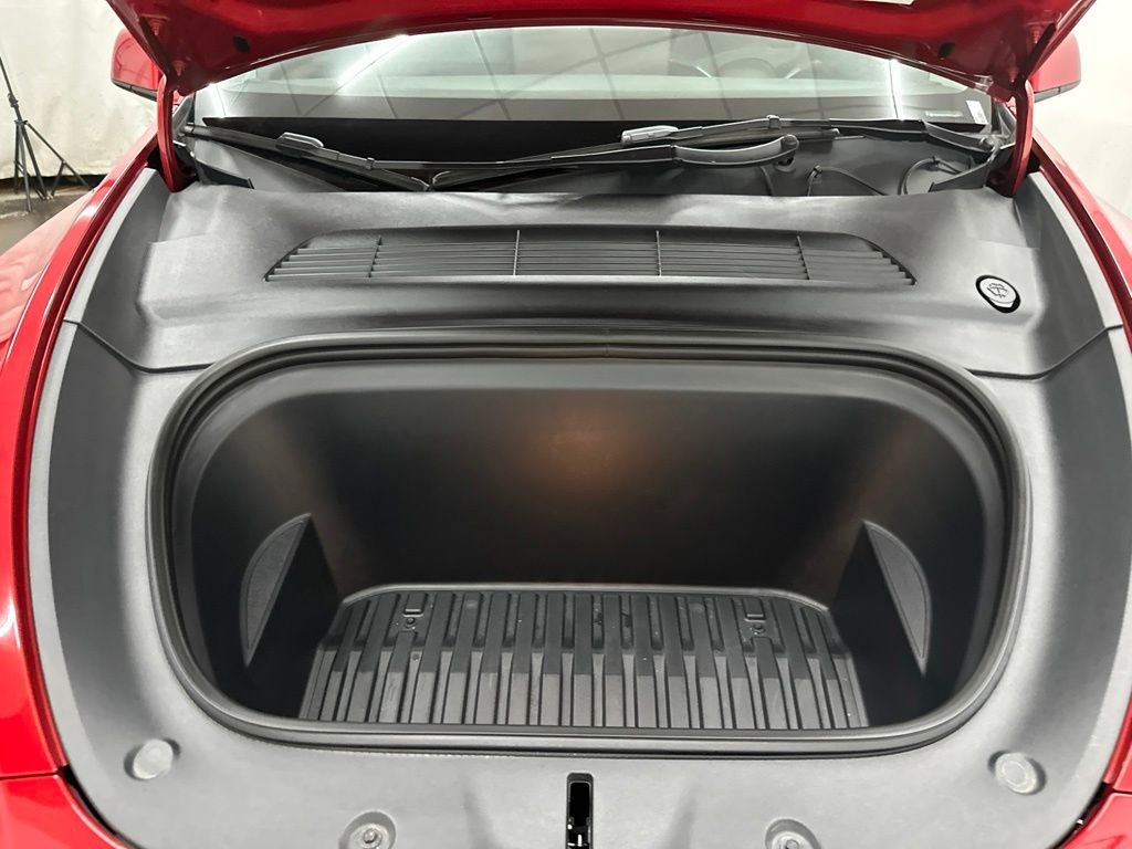 Used 2023 Red Tesla Long Range image 12