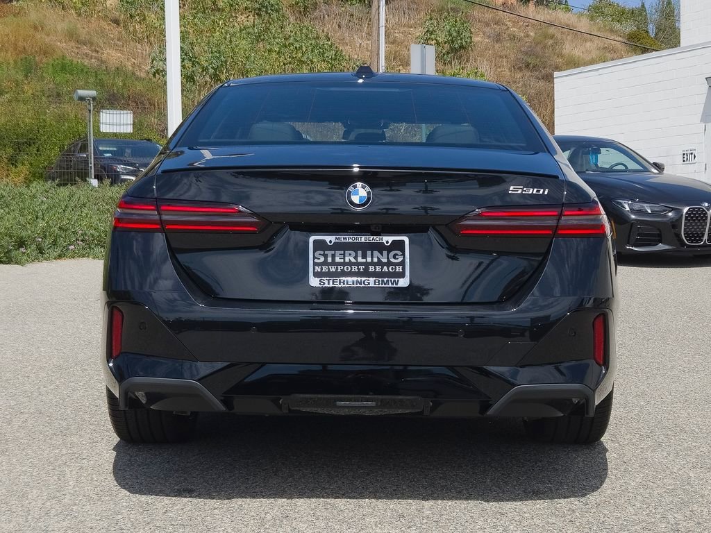 New 2026 Black Sapphire Metallic BMW 530i image 19