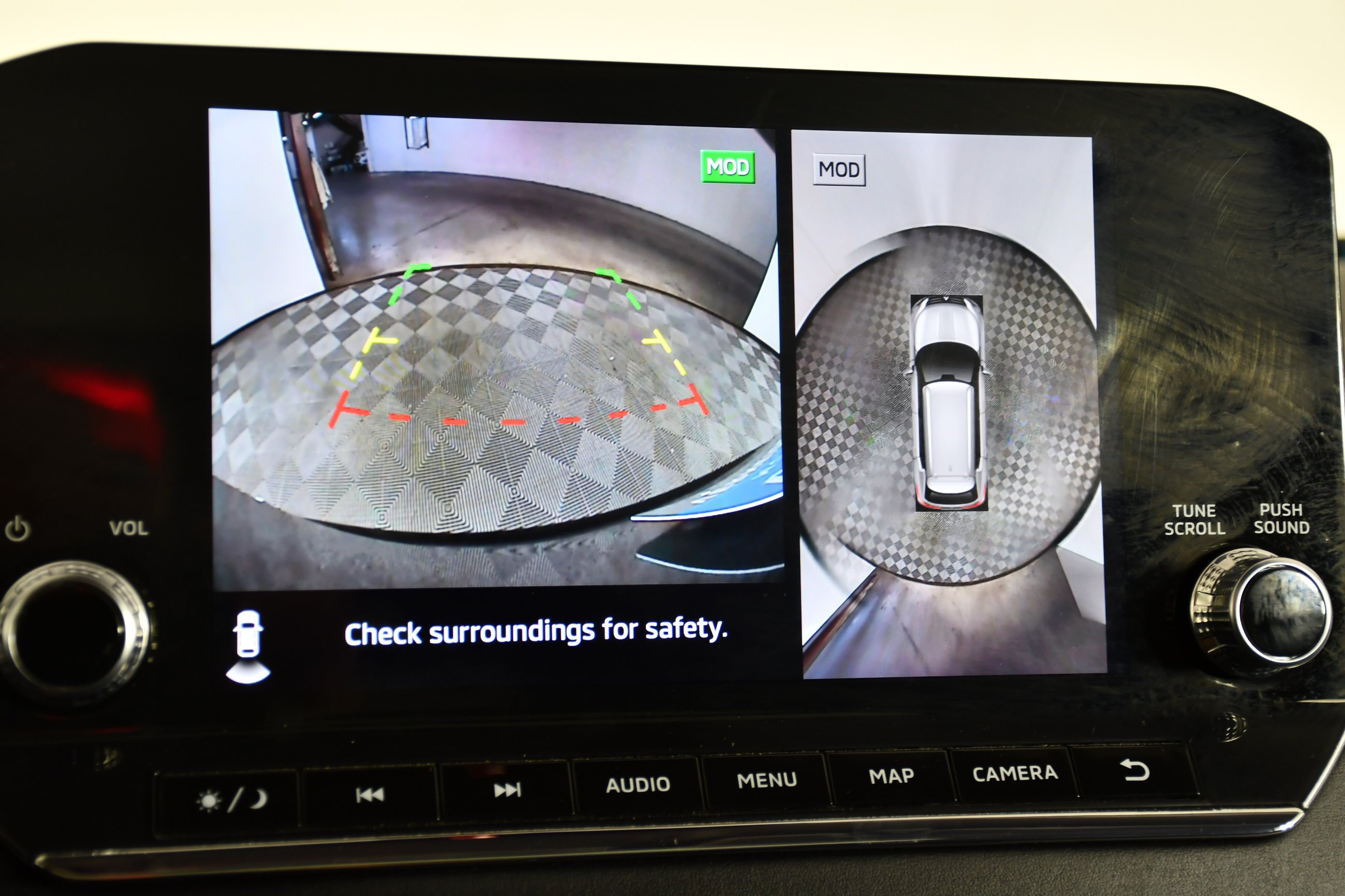 Certified Used 2024 Black Diamond Mitsubishi SE image 27