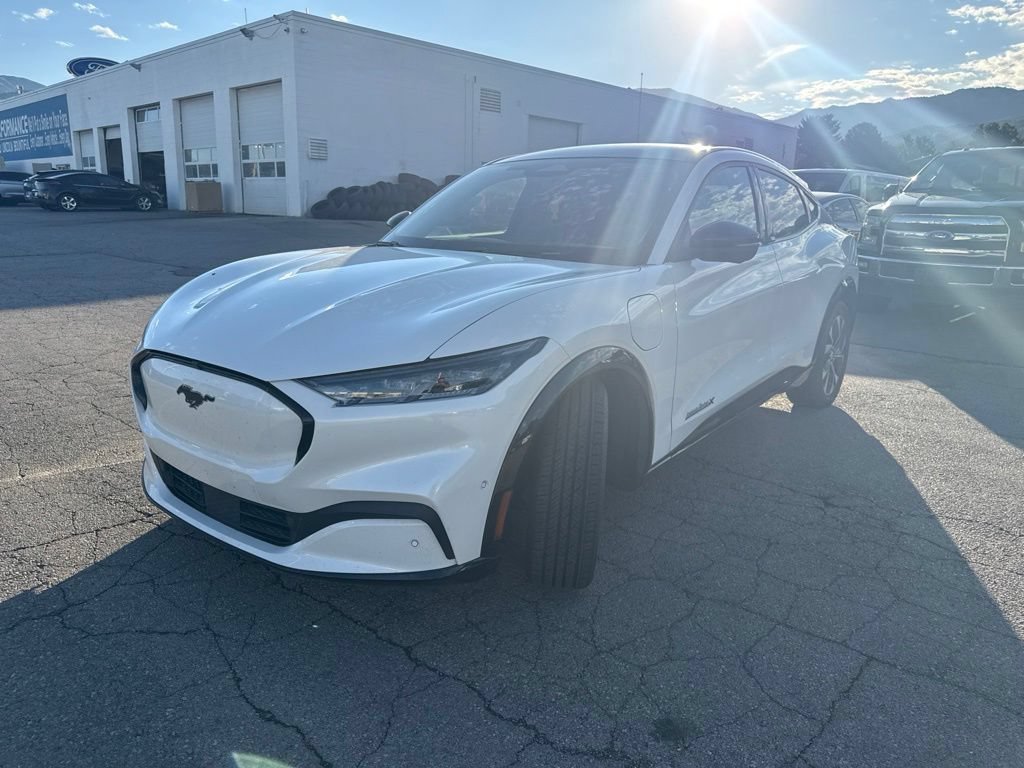 Used 2023 White Metallic Ford Premium image 12