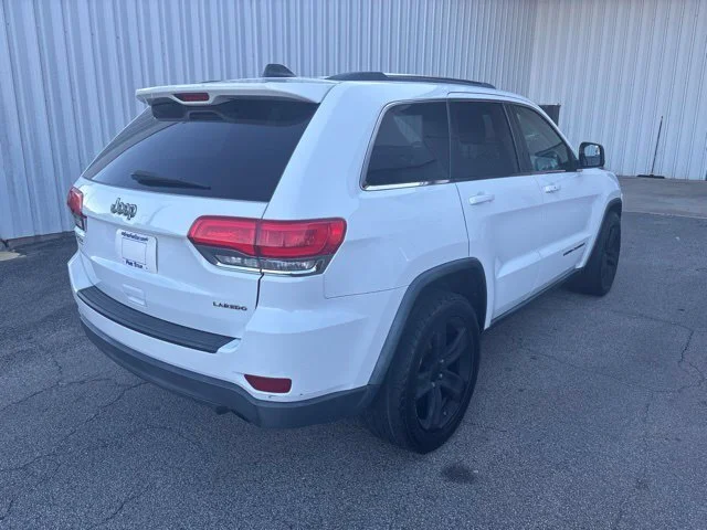Used 2014 White Jeep Laredo image 7