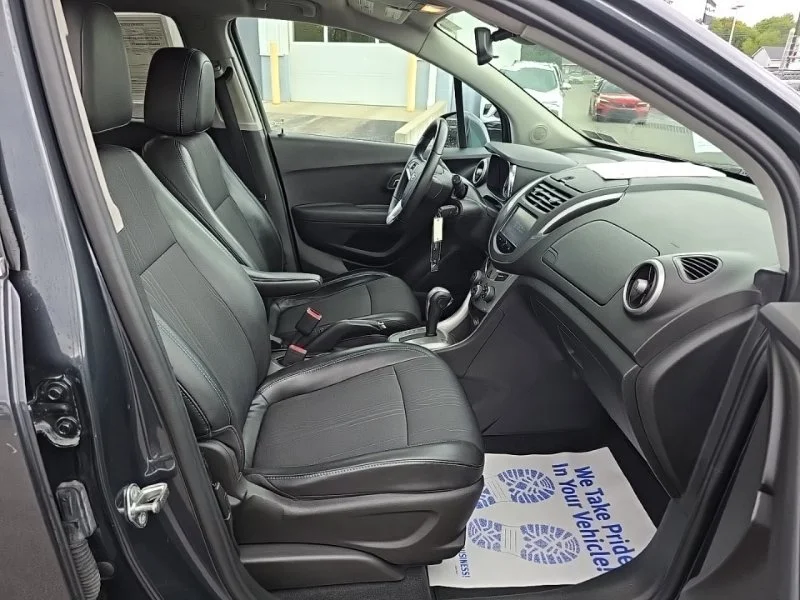 Used 2016 Gray Chevrolet LT image 33