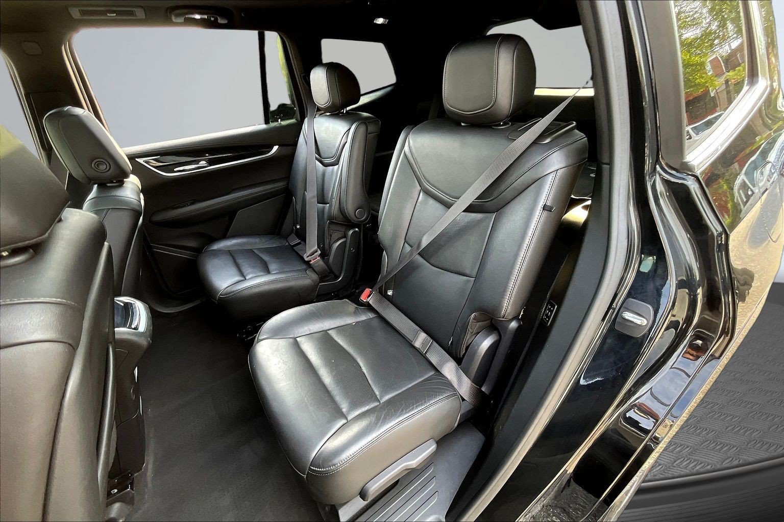 Used 2020 Black Cadillac Premium Luxury image 20