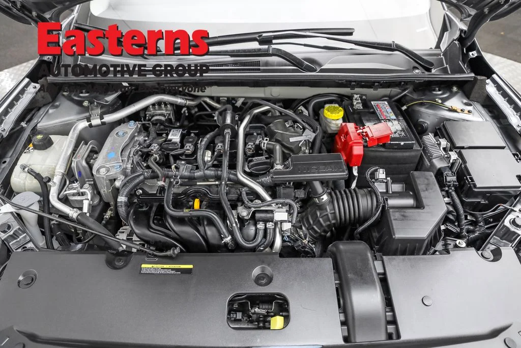 Used 2023 Gray Nissan SR image 7