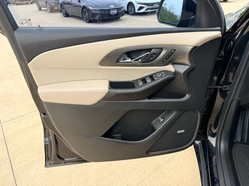 Used 2023 Mosaic Black Metallic Chevrolet Premier image 10