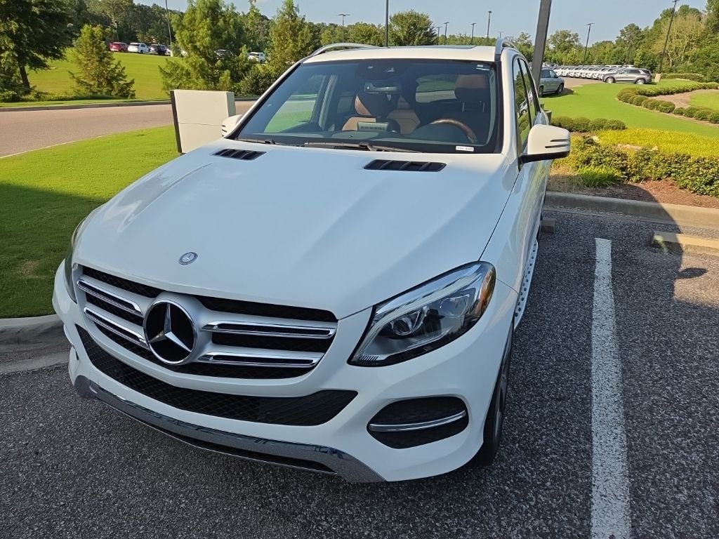 Used 2017 Polar White Mercedes-Benz GLE 350 image 2
