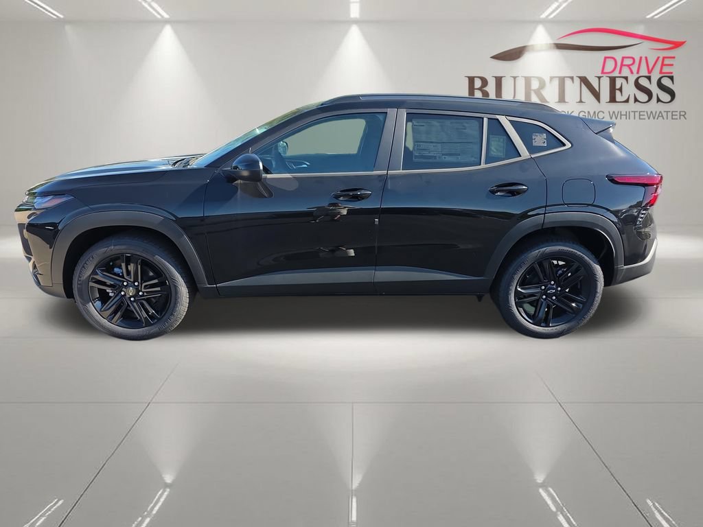 New 2026 Mosaic Black Metallic Chevrolet ACTIV image 4
