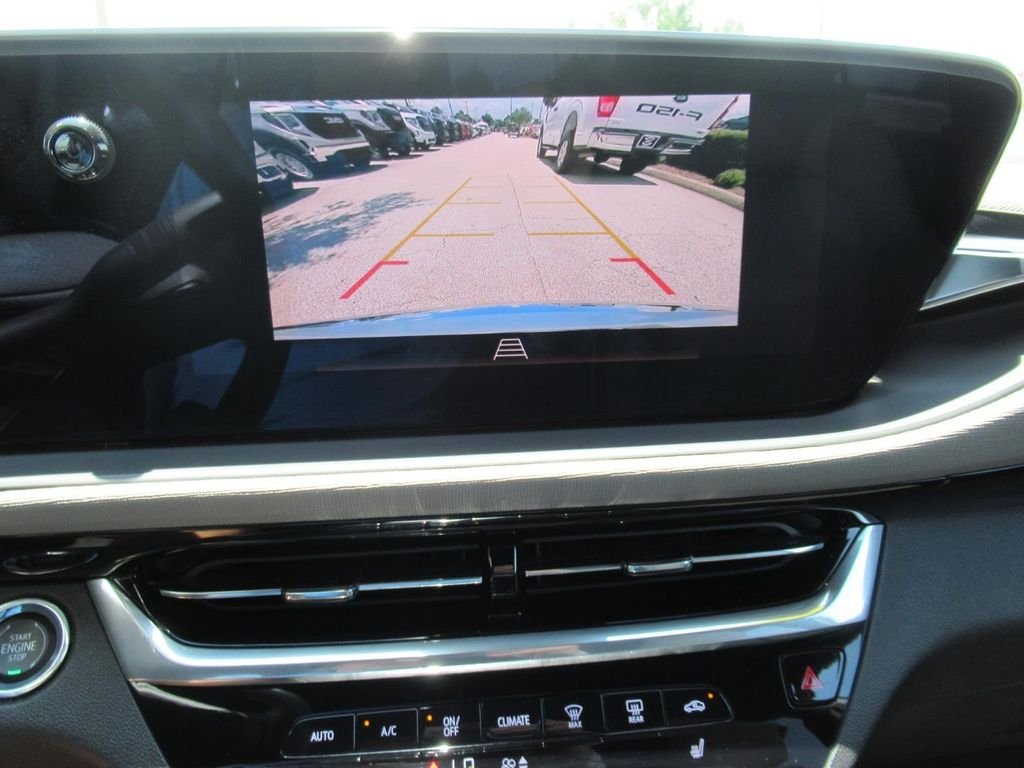 Used 2024 White Buick Avenir image 30