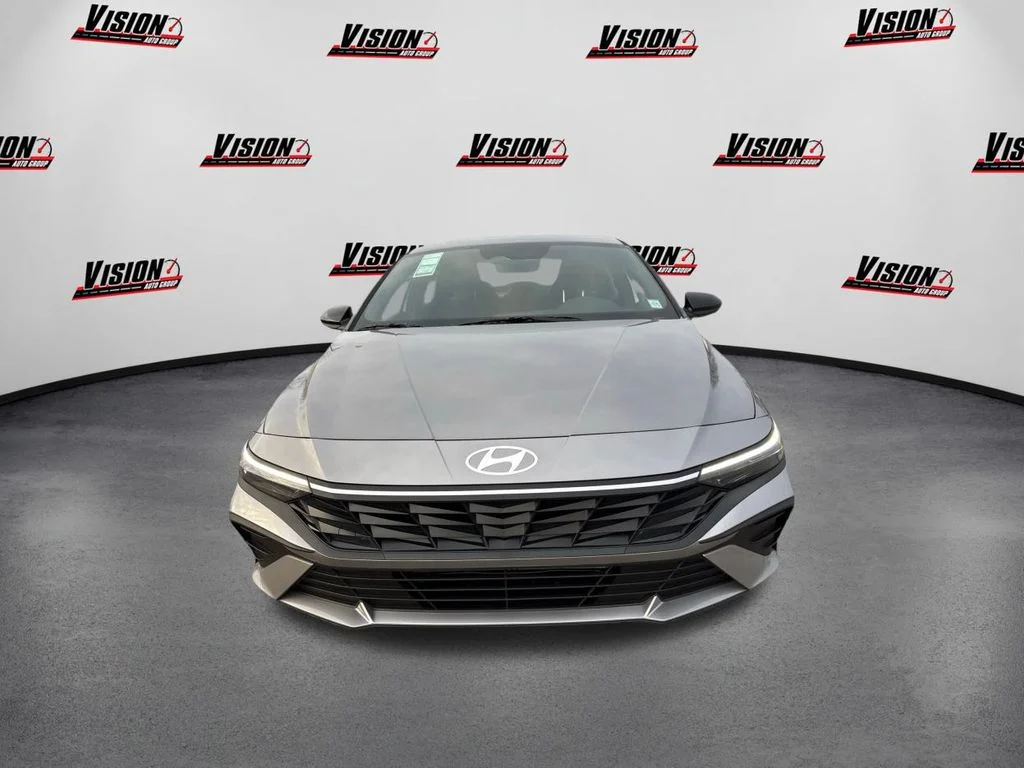 New 2026 Silver Hyundai SEL Sport image 2