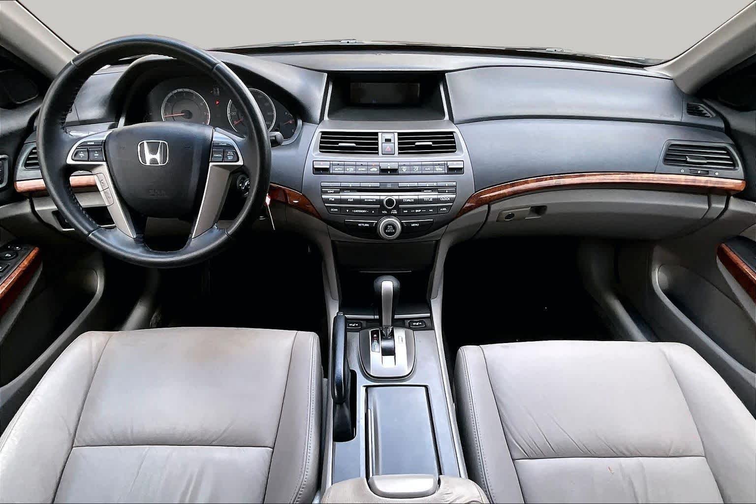 Used 2012 Alabaster Silver Metallic Honda EX-L image 13