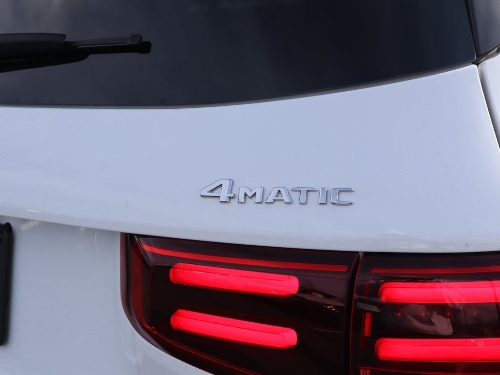 Certified Used 2026 Polar White Mercedes-Benz GLB 250 image 8