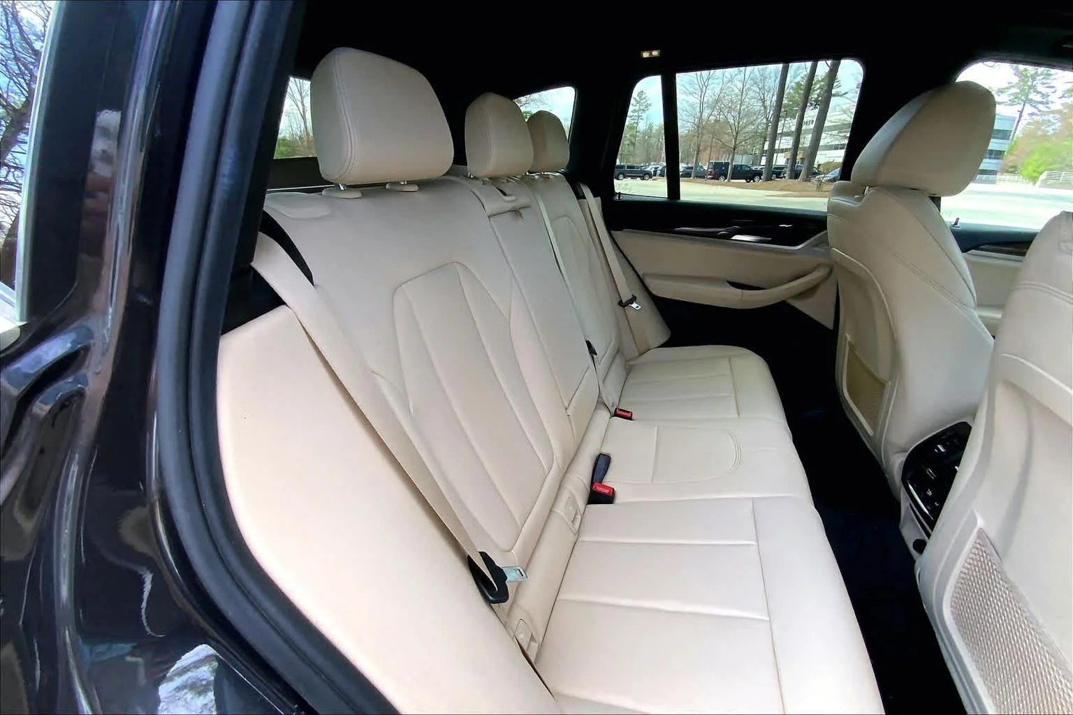 Used 2019 Dark Graphite Metallic BMW xDrive30i image 19