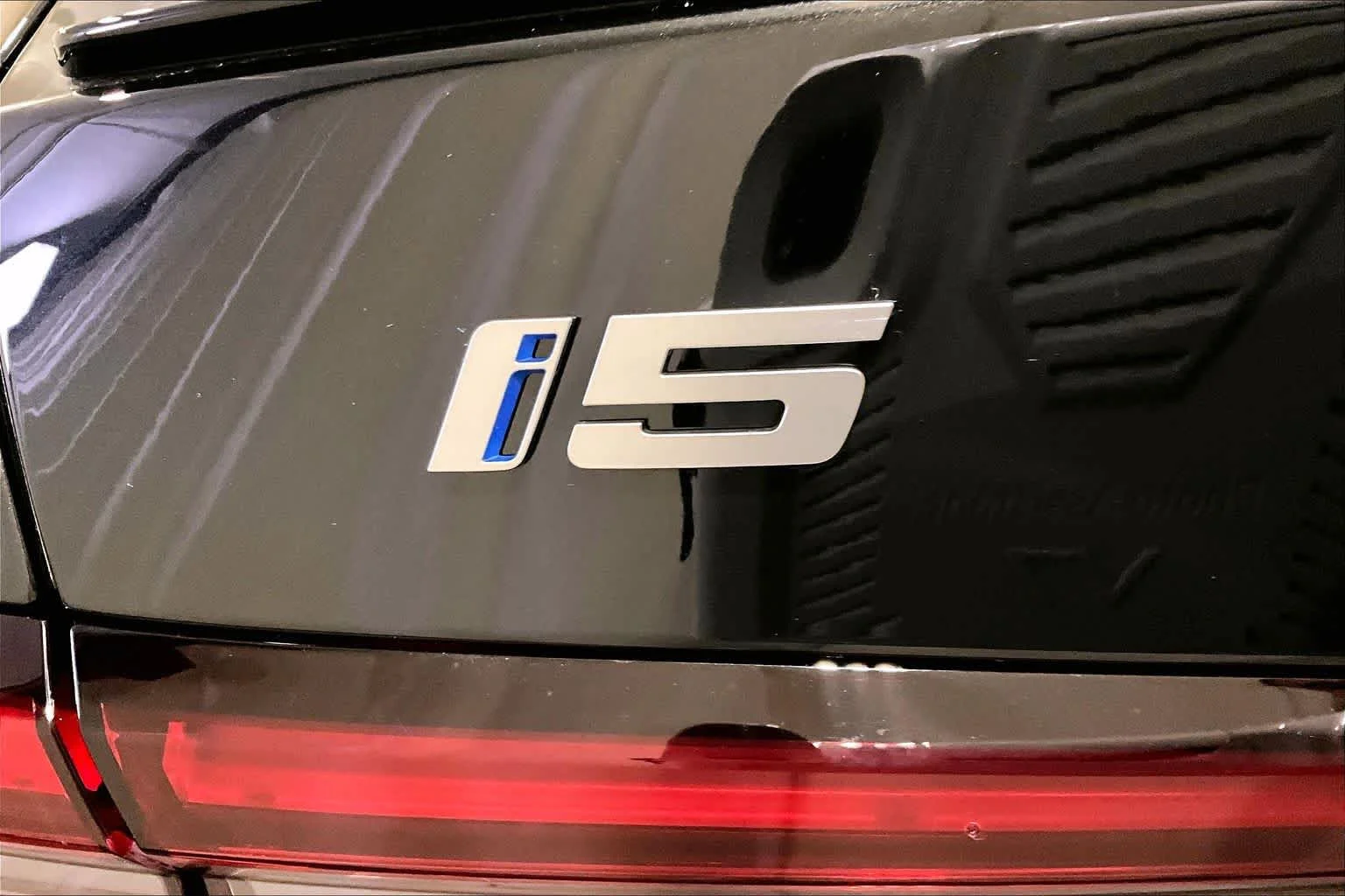 New 2026 Black Sapphire Metallic BMW M60 image 6
