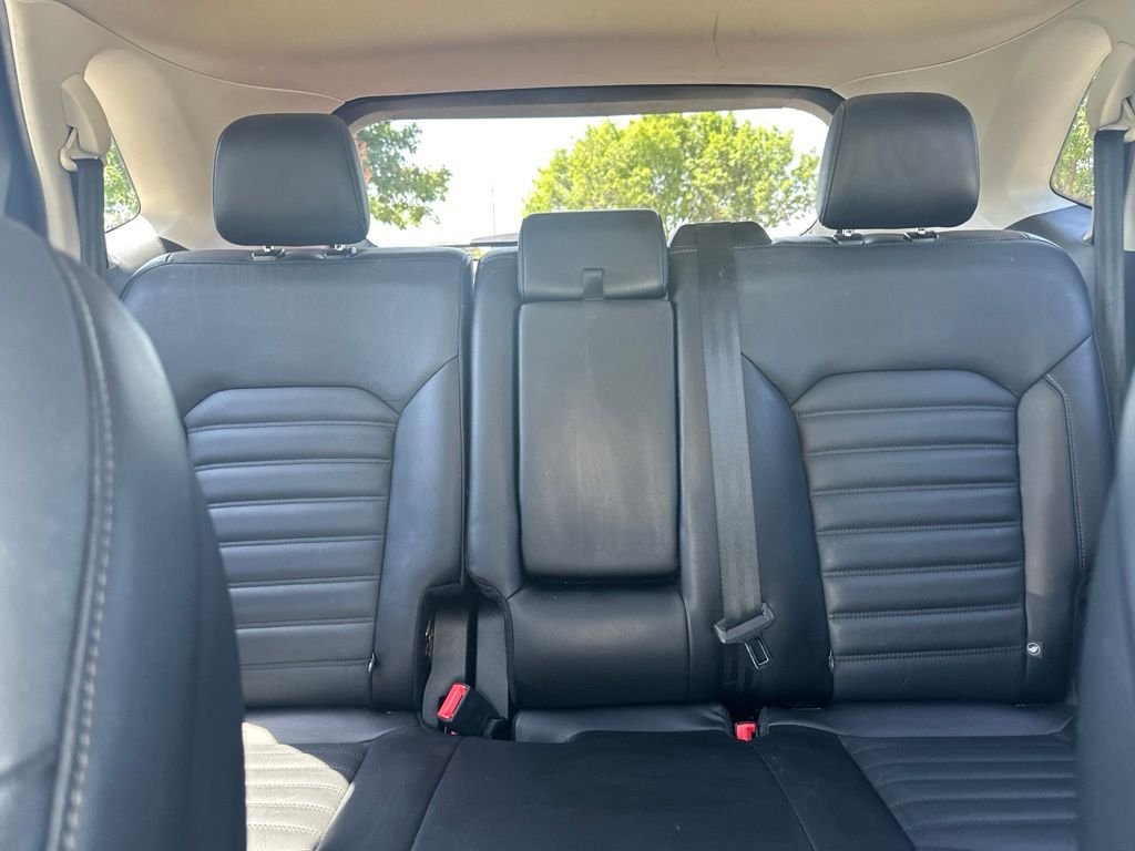 Used 2017 Gray Ford SEL image 21